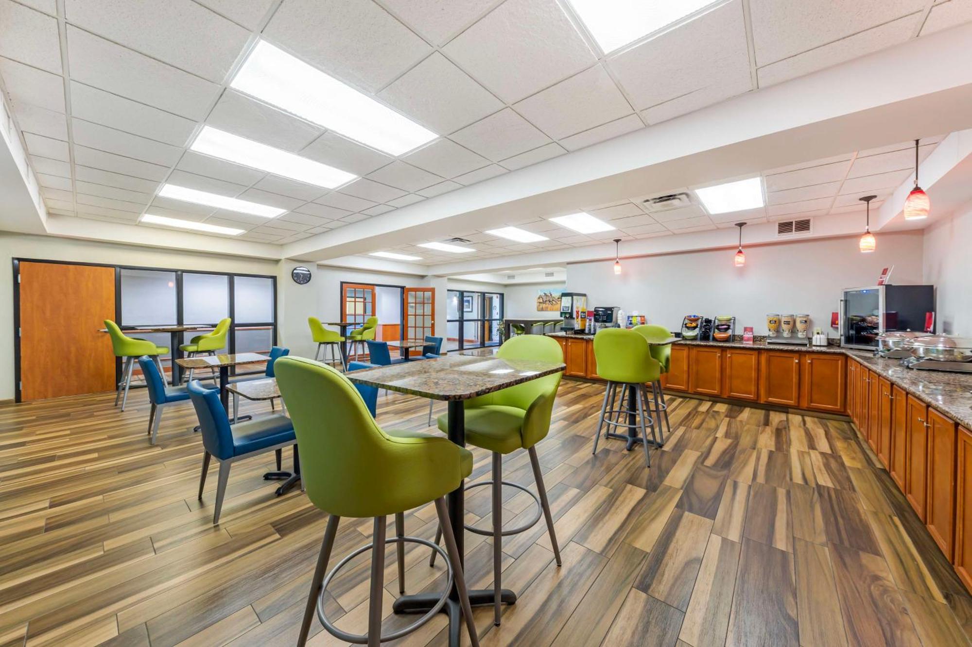 Best Western Plus Midwest City Inn & Suites מראה חיצוני תמונה