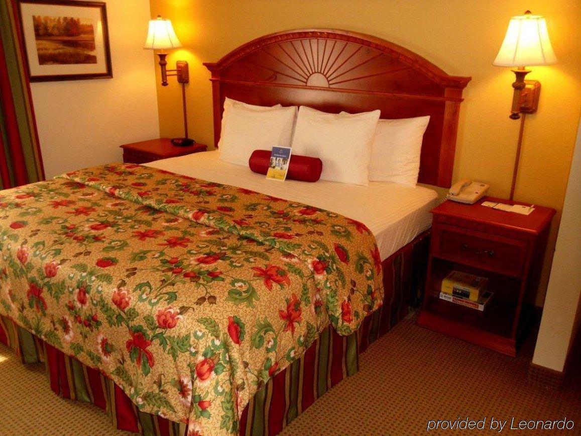 Best Western Plus Midwest City Inn & Suites חדר תמונה