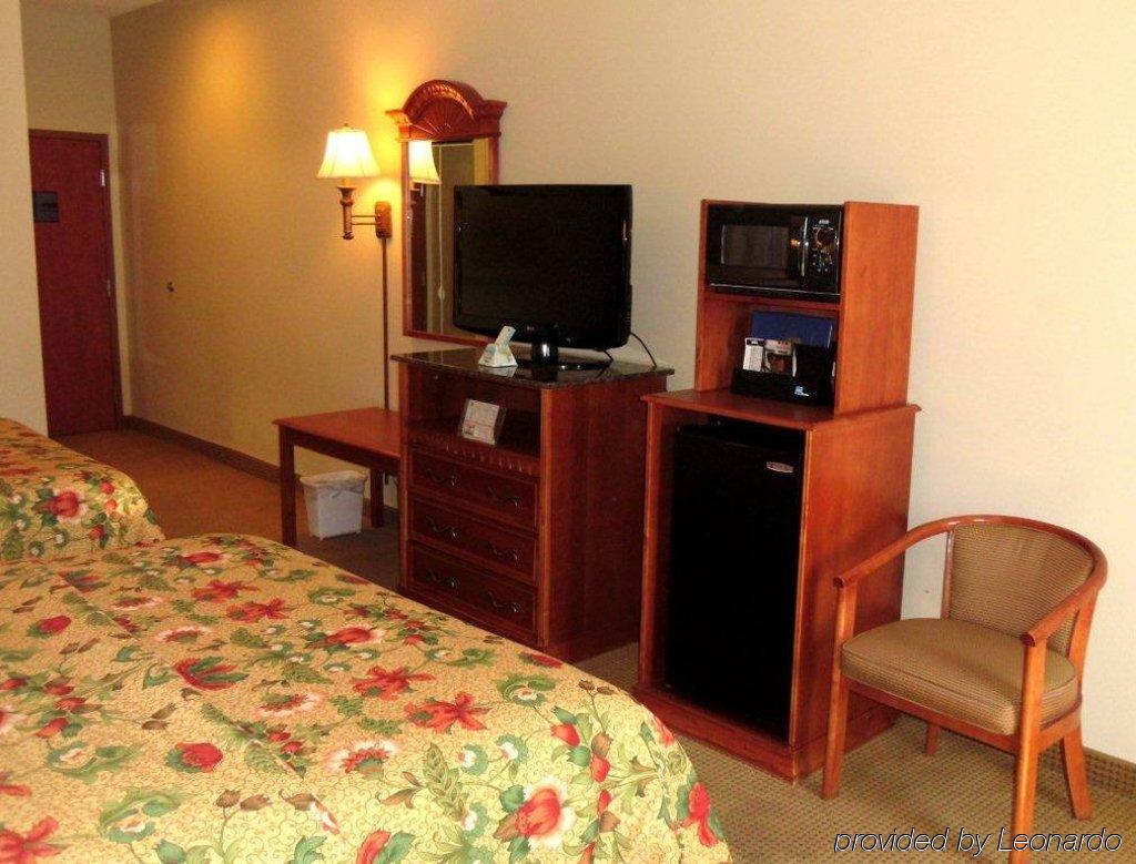 Best Western Plus Midwest City Inn & Suites חדר תמונה