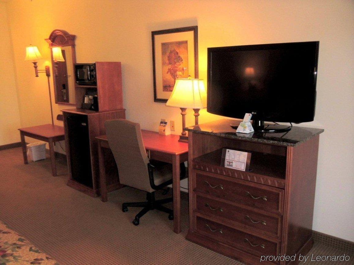 Best Western Plus Midwest City Inn & Suites מראה חיצוני תמונה